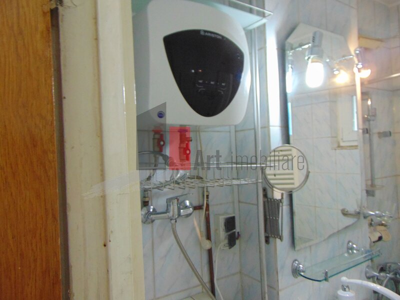 Vergului, apartament 3 camere decomandat
